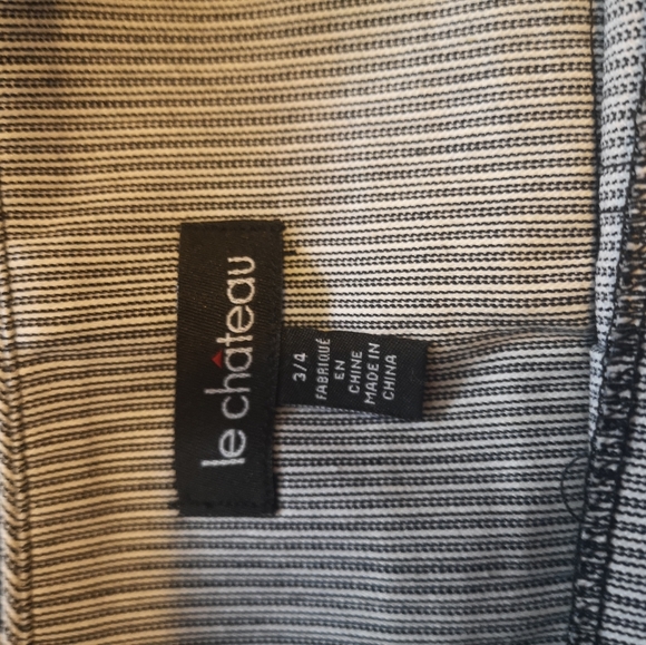 Le Chateau pleated skirt - Picture 2 of 4